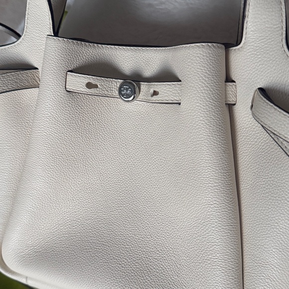 TORY BURCH Small Romy Tote Light Cream Leather Bag Handbag Silver Accents - Picture 3 of 16